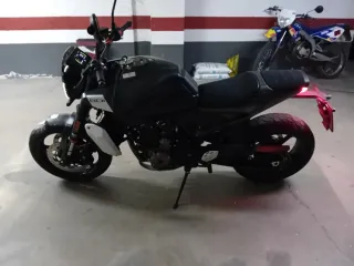 Husqvarna Svartpilen 801