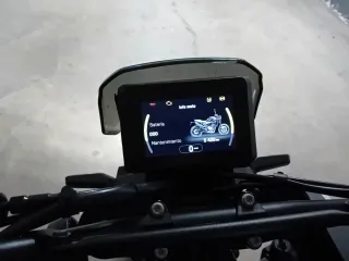 Husqvarna Svartpilen 801