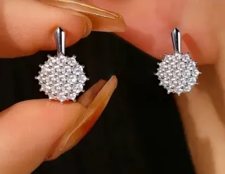 Pendientes de plata con brillantitos