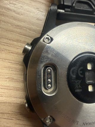 Garmin Fenix 5 con correas y protector