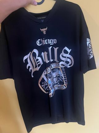 Camiseta Chicago Bulls Negra y Dorada