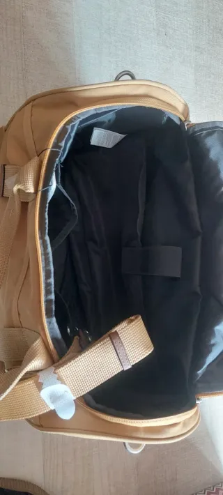 Equipaje de mano nuevo beige con ruedas