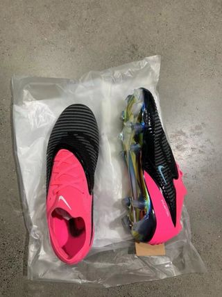 Botas de fútbol Nike Phantom
