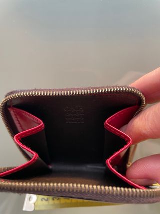 Monedero Carolina Herrera Marrón