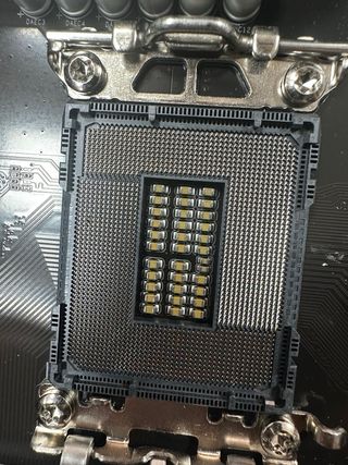 GIGABYTE B760M GAMING X AX DDR4 Placa #066687