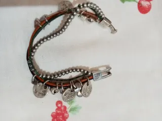 Pulsera Uno de 50 Negra y Plateada