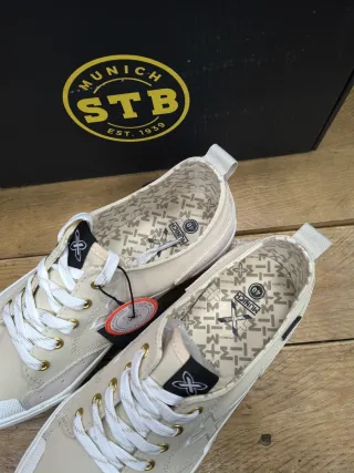 Zapatillas Munich Beige Talla 40