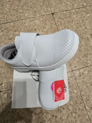 Zapatos de trabajo Dian blancos T39, 38, 36