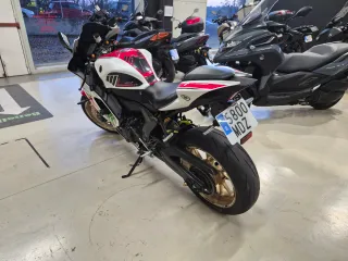 Yamaha R7 60 Aniversario