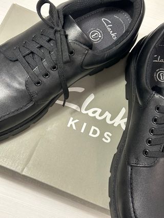 Zapatos Clarks Negros Piel