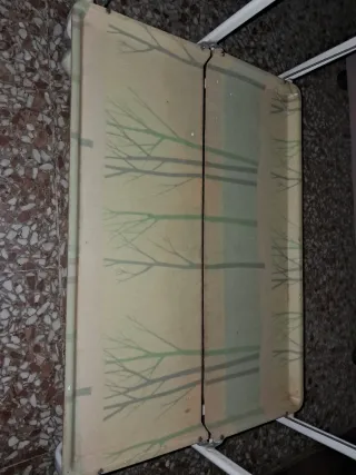 Mesa plegable con ruedas