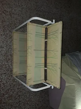 Mesa plegable con ruedas