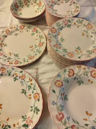 Vajilla de porcelana Inglesa Churchill 55 Piezas