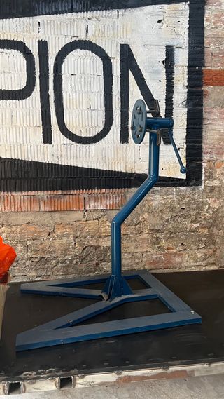 Soporte Motor Taller Azul