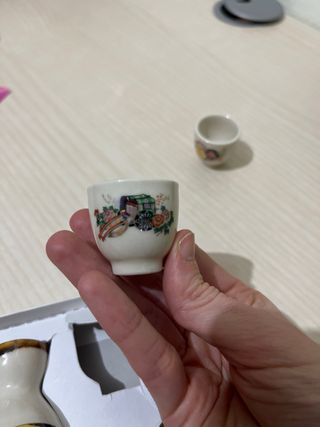 Juego Sake Botella y Vasos Comprado en Japón NUEVO