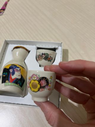 Juego Sake Botella y Vasos Comprado en Japón NUEVO