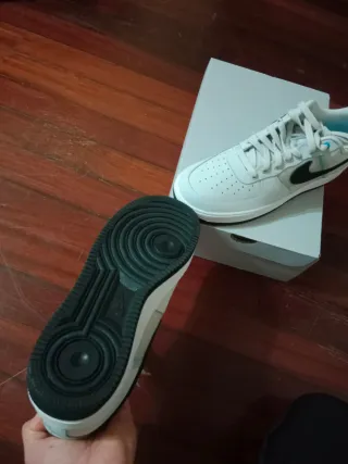Nike Air Force 1 Blancas y Turquesa