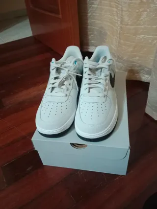 Nike Air Force 1 Blancas y Turquesa
