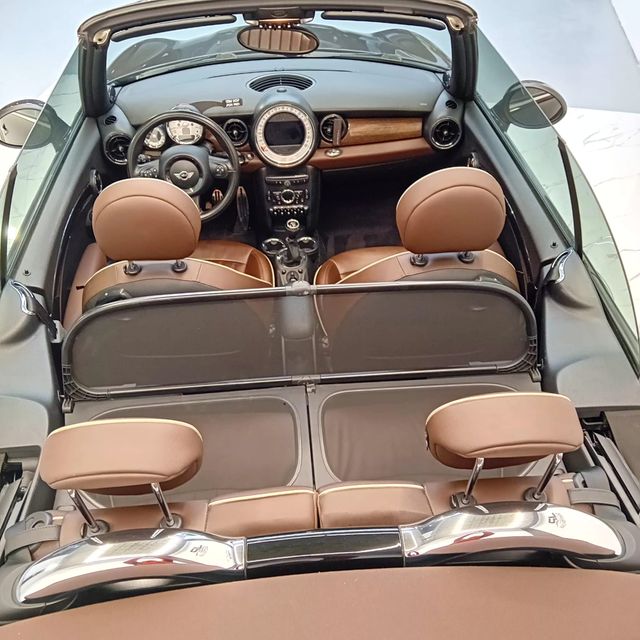 MINI Cabrio 2012