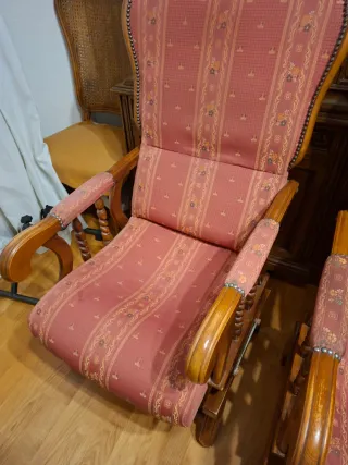 RESTAURAR. Butacas mecedoras para tapizar.