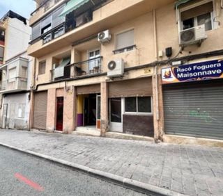 se alquila piso en San Blas