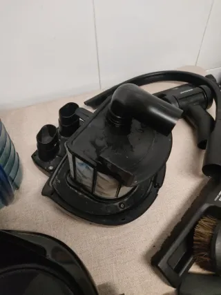 Aspirador trineo con depósito de agua