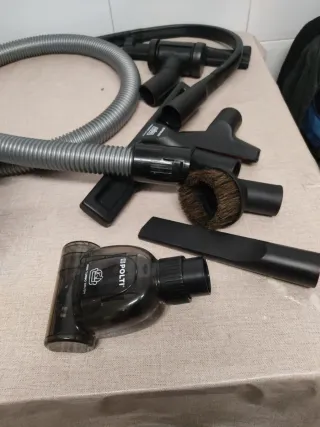 Aspirador trineo con depósito de agua