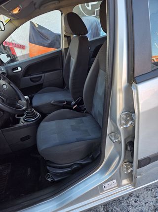 Ford Fiesta 1.4TDCI 2007 SOLO 152.000KM