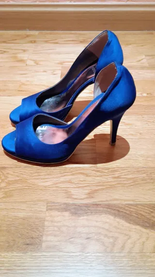Zapatos de tacón azul