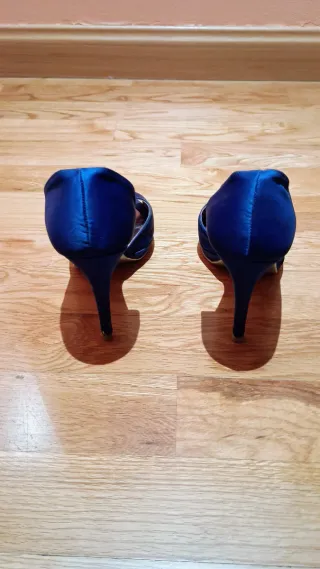 Zapatos de tacón azul