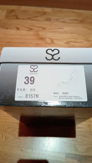 Zapatos de tacón azul