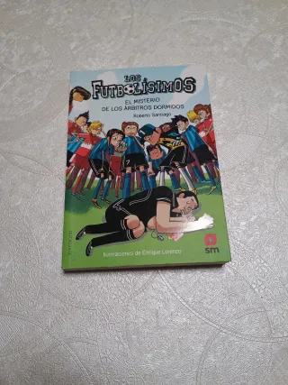 Los Futbolísimos 1: El misterio de los árbitros...