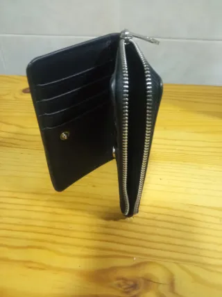 Monedero Stradivarius flores blanco y negro