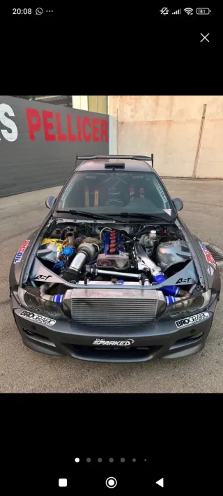 Mecánico con 30 años trabajando en el sector