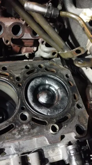 Mecánico con 30 años trabajando en el sector