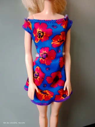 Muñeca Barbie Vestido Floral
