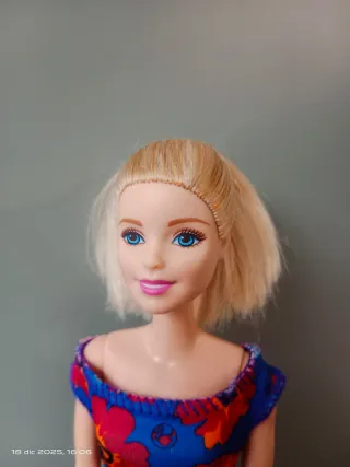 Muñeca Barbie Vestido Floral