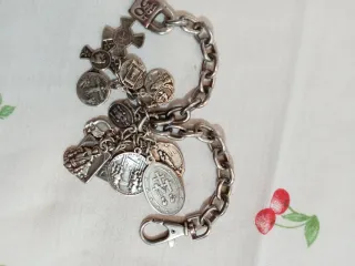 Lote pulseras y anillos Uno de 50, plata