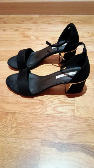 Sandalias de tacón negras talla 39