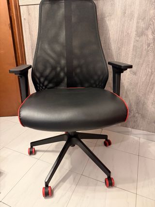 Silla Gaming IKEA Matchspel Negra y Roja