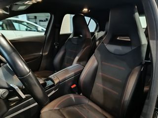 Mercedes-Benz Clase A250e HYBRID AMG 2020