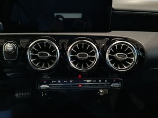 Mercedes-Benz Clase A250e HYBRID AMG 2020