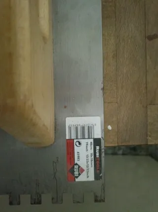 Llana dentada para alicatado