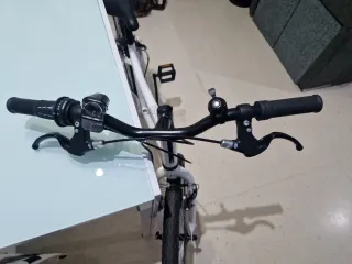 Bicicleta RIVERSIDE blanca