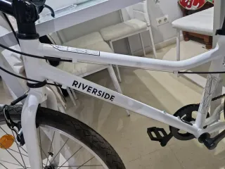 Bicicleta RIVERSIDE blanca