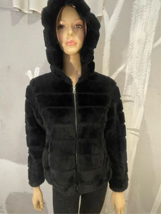 Pelliccia eco Zuiki con cappuccio Tg. S