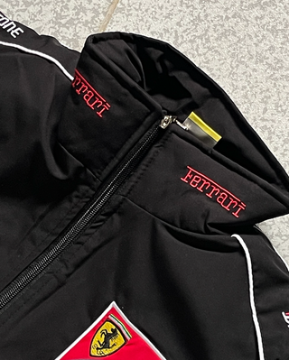 Chaqueta Ferrari Retro F1 Blanca Roja Negra