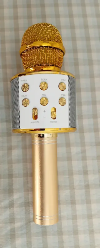 Micrófono Karaoke Inalámbrico Dorado