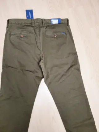 Pantalones Verdes Oliva talla 36 nuevo a estrenar