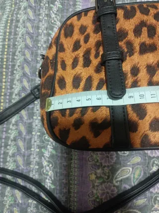 Bolso de hombro estampado leopardo